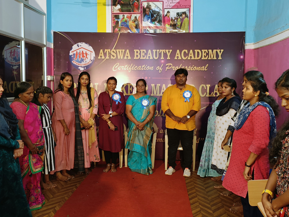 Skill Training - Women Carrier Beautician Training